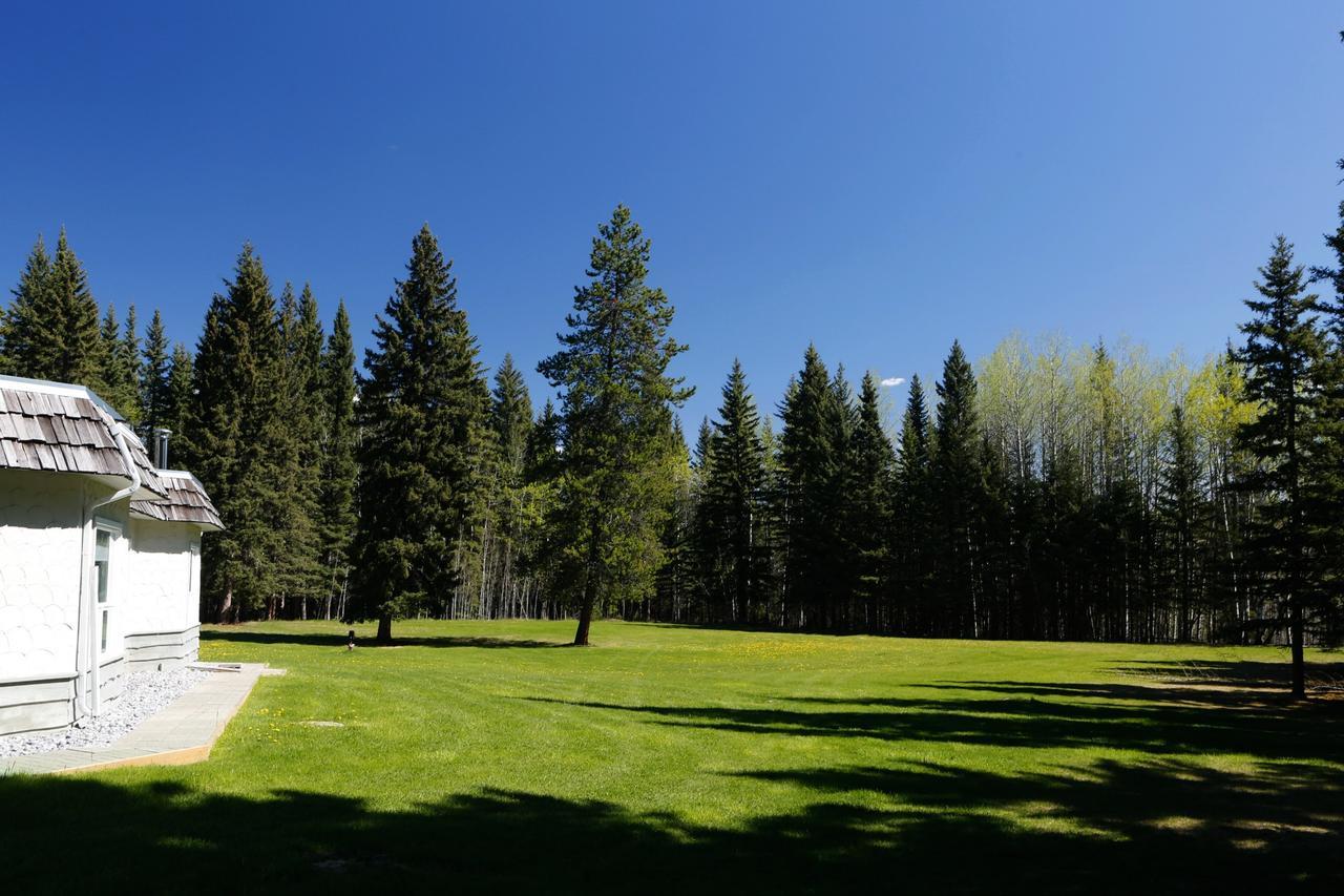 Sleepy Creek Country Manor Bed and Breakfast Bragg Creek Esterno foto